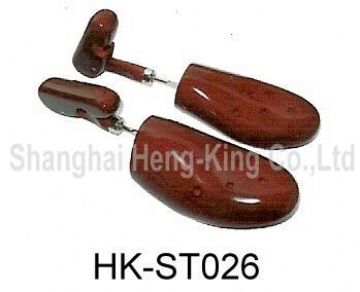 Wooden Shoe Tree With Lacquer (Hk-St026)