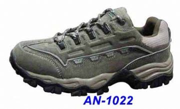 Sneakers / An-1022