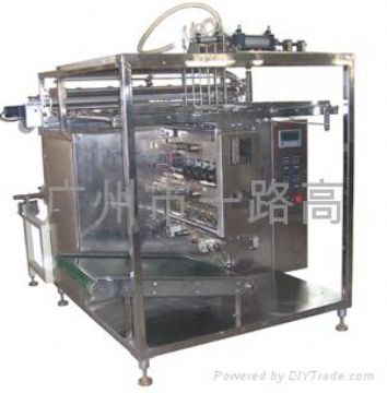 6 Rows Liquid Packing Machine